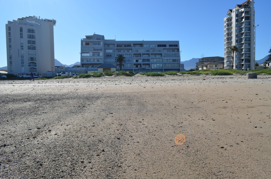3 Bedroom Property for Sale in Strand North Western Cape